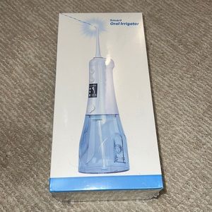 Smart oral irrigator